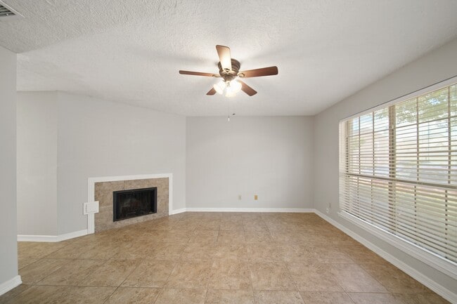 Building Photo - 2808 Grants Lake Blvd