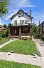 Building Photo - 4370 St Lawrence Ave