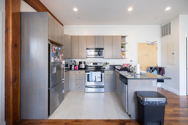 Building Photo - SoWa Boston