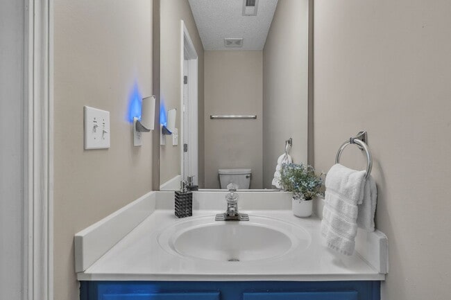 Building Photo - Charming 2-Bedroom Prescott Village Townhome!