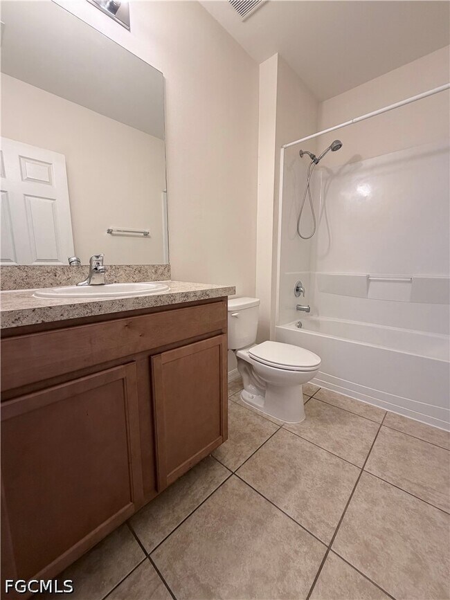 Foto del edificio - 1633 SW 12th Terrace