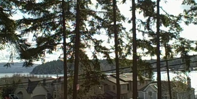 Foto del edificio - 3802 E Lake Sammamish Pky NE