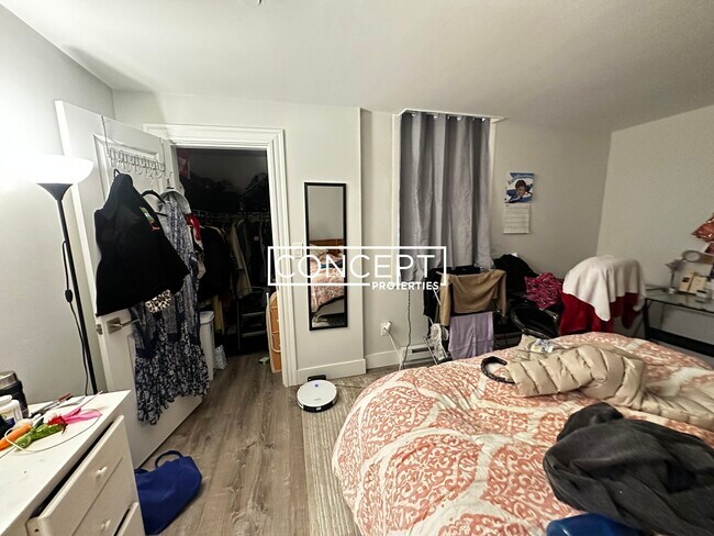 Foto del edificio - 81 Park Dr