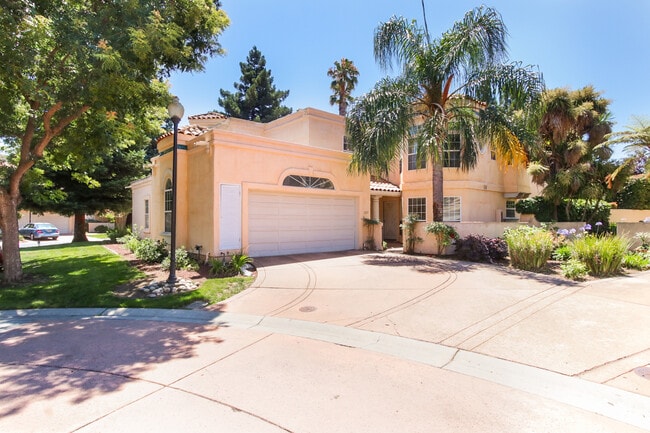 Foto del edificio - Beautiful 3 bedroom 3 bathroom Home in Mou...