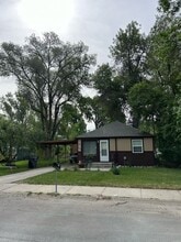 Building Photo - 2104 10th Ave N