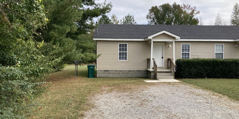 Primary Photo - 39 Farm View Cir