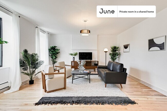 Foto del edificio - Room in Shared 4 bed/1 bath home