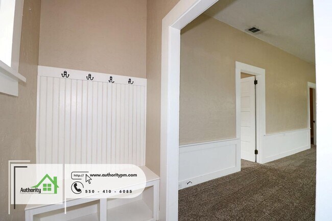 Foto del edificio - 1504 Magnolia Ave