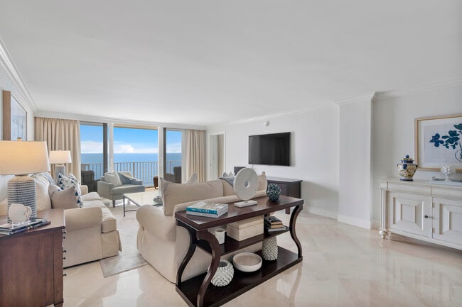 Building Photo - 3000 S Ocean Blvd