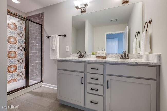 Building Photo - 3 br, 2.5 bath Townhome - 273 Signature Pl