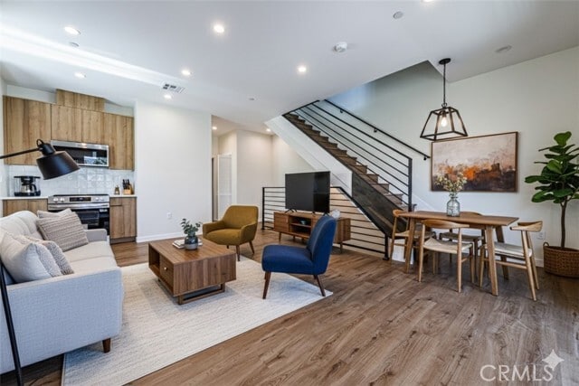 Building Photo - 1859 1/2 S Crenshaw Blvd