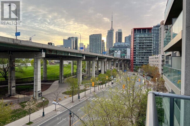 Photo du bâtiment - 209-209 Fort York Blvd