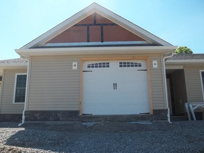 Building Photo - Fairfield Drive & Insterstate 81