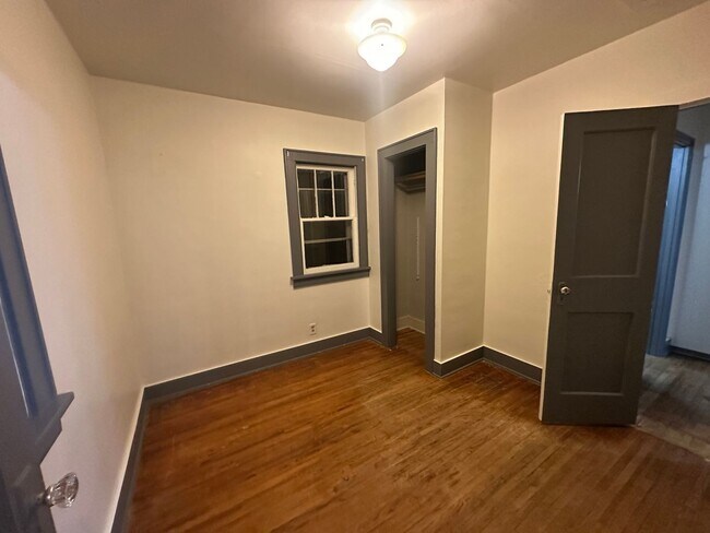 Foto del edificio - 1bedroom, 1.5 bathrooms, Pet Friendly!