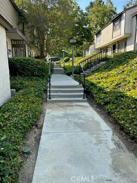 Foto del edificio - 2262 Shady Hills Dr