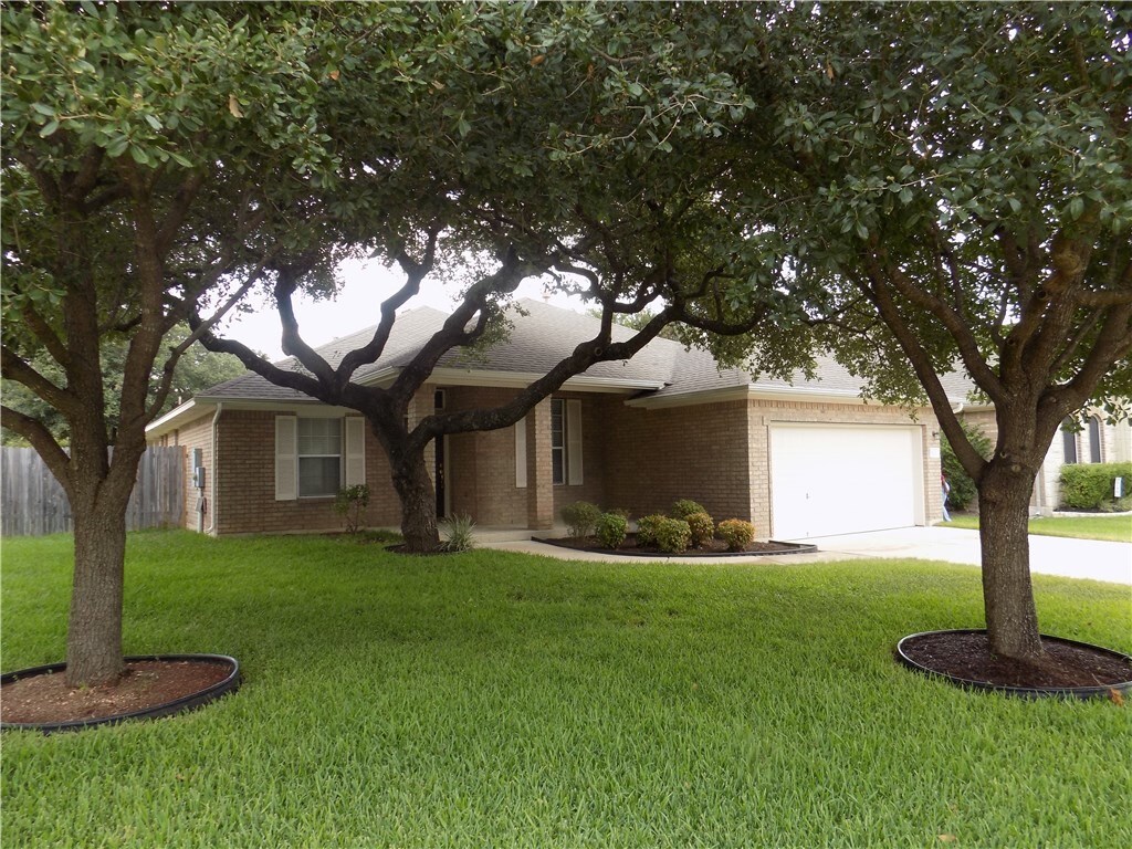 Foto principal - 3601 Cobalt Cove