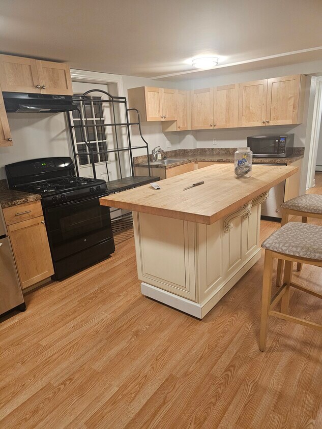 Foto principal - 69 Prescott St