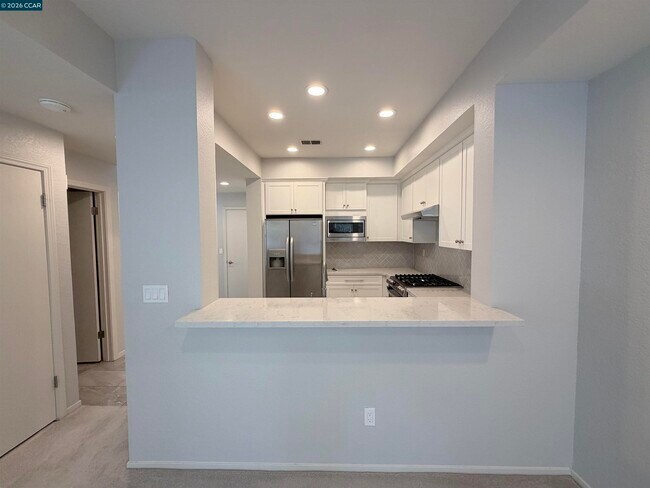 Foto del edificio - 801 Lakemont Pl