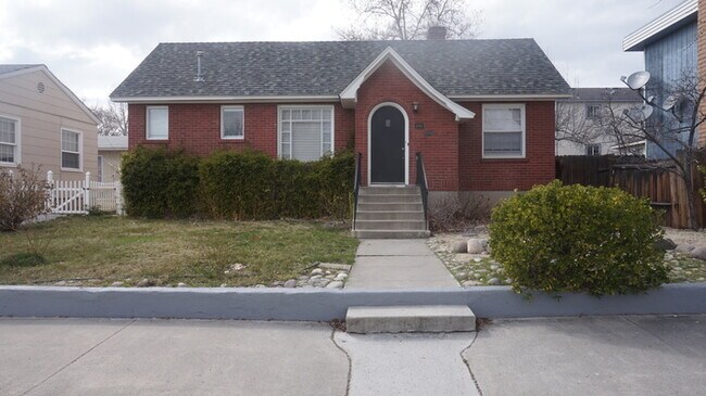 Building Photo - 1217 Humboldt St.