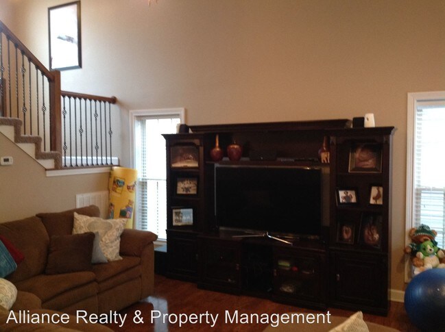 Building Photo - 1293 Chinook Cir