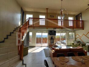 Building Photo - 510 Chisholm Trail