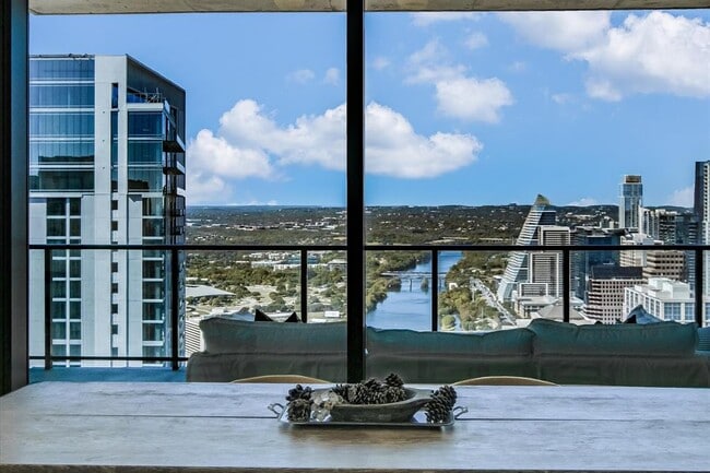 Foto del edificio - 610 Davis St