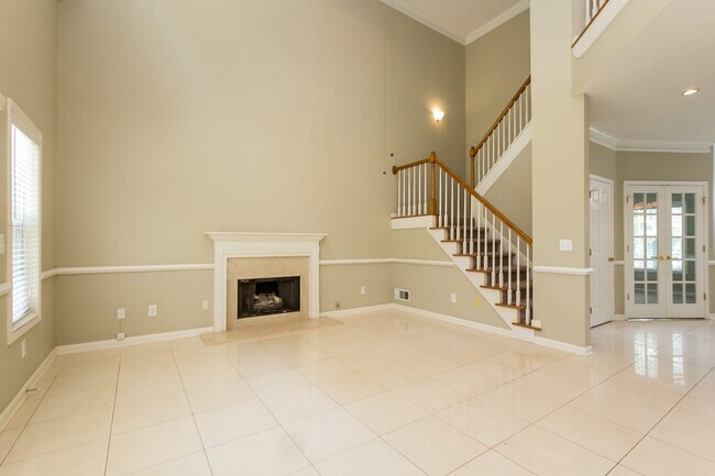 Building Photo - 2070 Township Dr