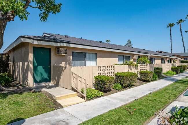 Imagen alternativa de la comunidad - Revere Village Apartments