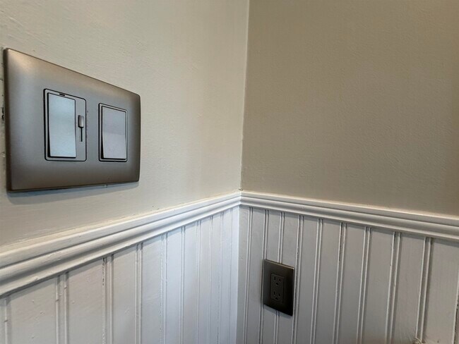 Foto del edificio - 1999 Peabody Ave