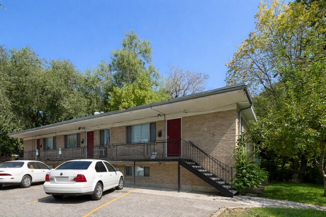 Building Photo - 615 E 700 S