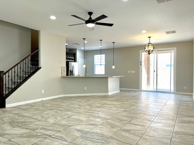 Building Photo - 8782 Halcon Ave