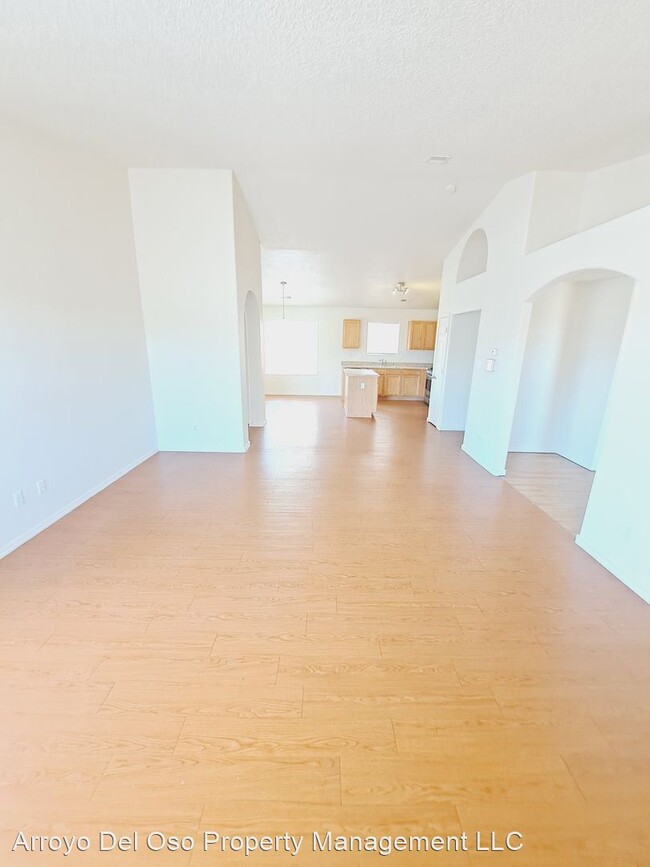 Building Photo - 3 br, 2 bath House - 460 Blue Sage
