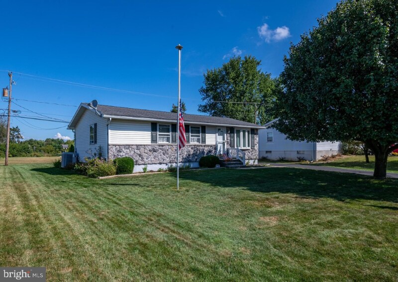 Foto principal - 29 Maywood Ave