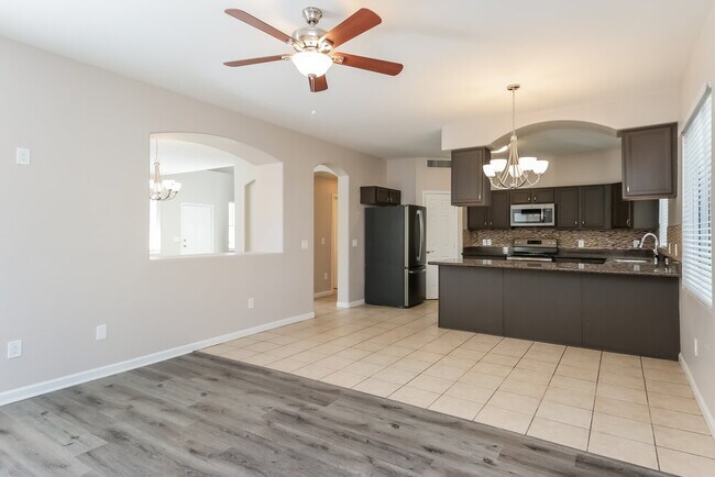 Foto del edificio - 7233 S 40th Ave