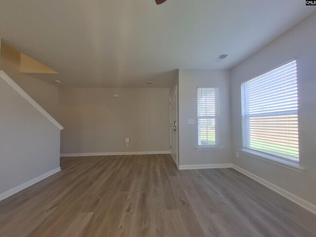 Building Photo - 379 Charter Oak Ct
