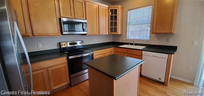Building Photo - 29275 Weston Dr