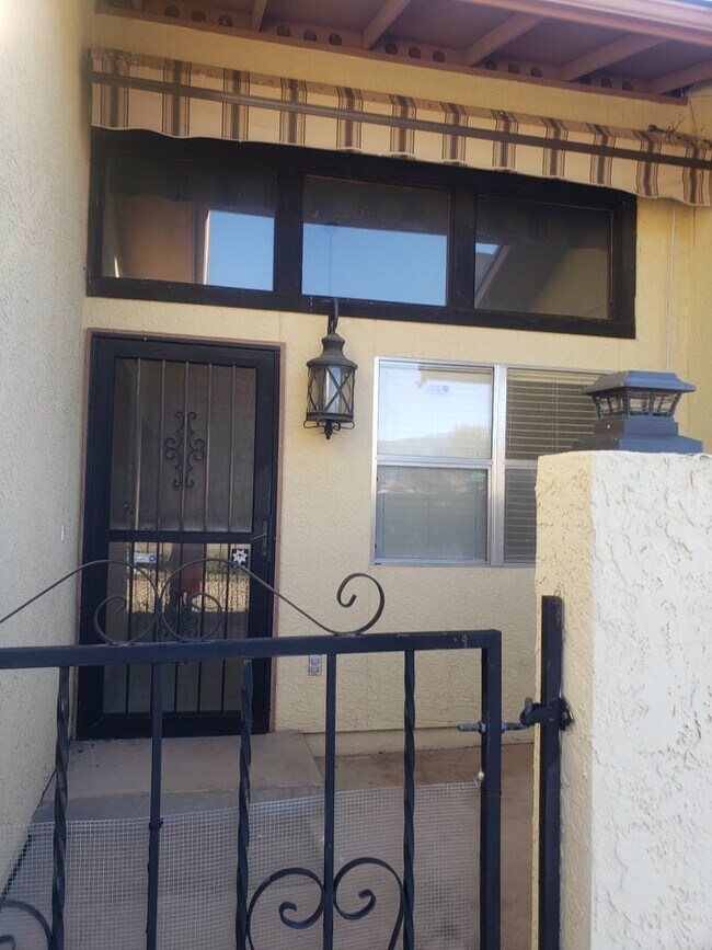 4529 Buena Loma Way, Sierra Vista, AZ 85635 Townhome Rentals in