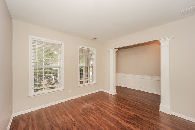 Foto del edificio - 90 Carlisle St