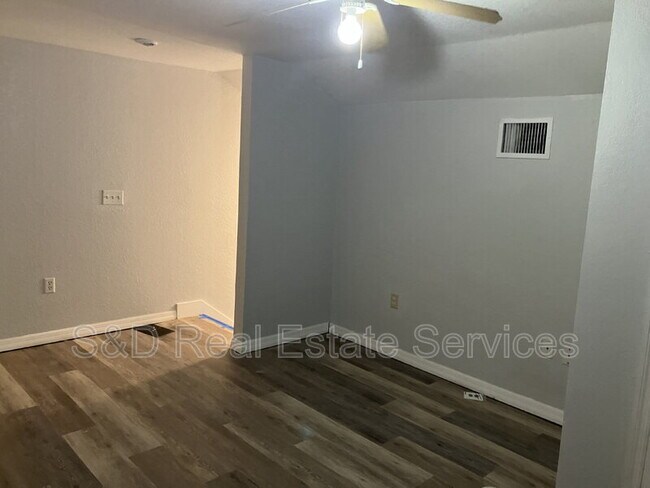 Foto del edificio - 5527 Gaur Ln