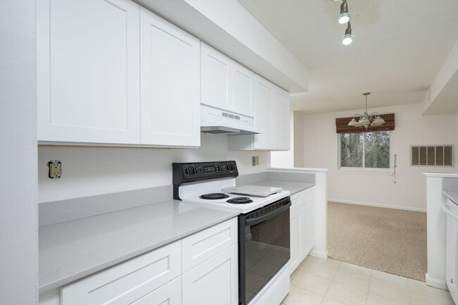 Building Photo - 18 Beal's Cove Rd