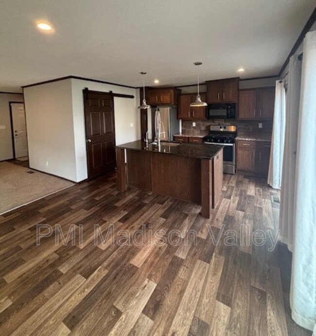 Foto del edificio - 707 Washington St