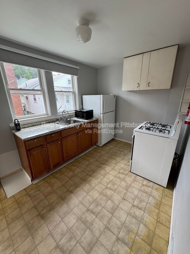 Photo - 627 5th Avenue Apartment