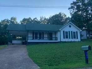 Building Photo - 107 Ambrose Ln