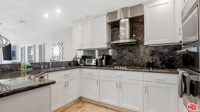 Building Photo - 20602 Pacific Coast Hwy