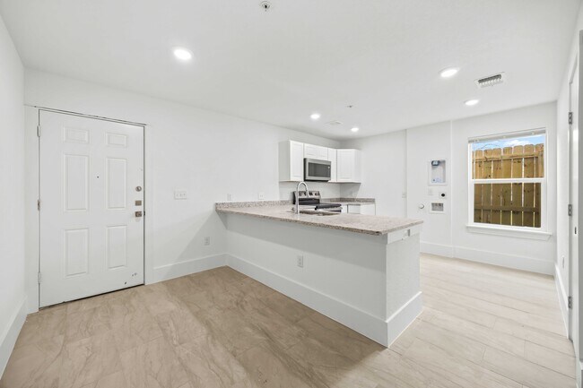 Foto del edificio - Silverwood Apartments