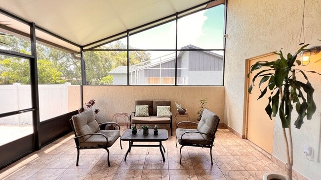 Foto del edificio - Charming 3BR/2BA Home in Gated Villas of C...