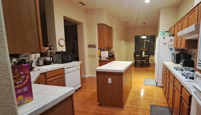 Building Photo - 9568 Spring River Way