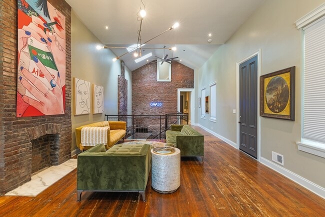 Foto del edificio - 717 Lampton St