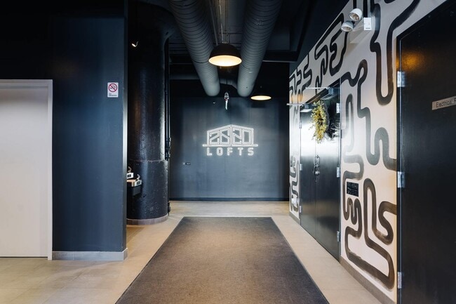 Foto del edificio - 2620 W Washington Blvd