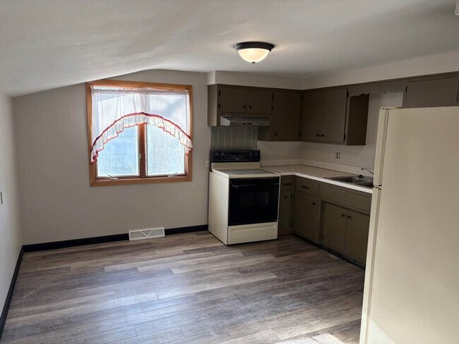 Foto del edificio - 323 2nd Ave